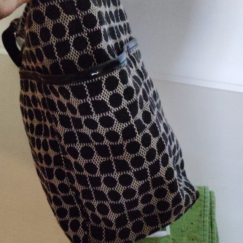Kate Spade Serena Baby bag with Convertible Changing Pad in B/ W Basic Nylon - Picture 4 of 9
